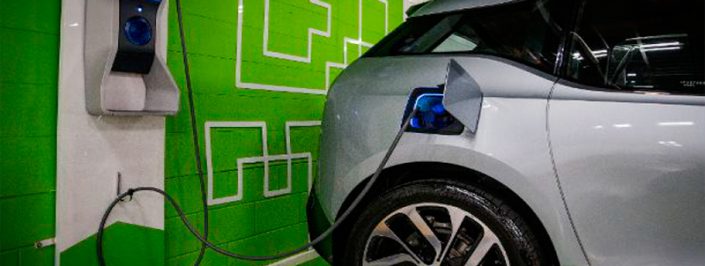 capa-50 BNDES libera R$ 6,7 milhões para fazer rede de recarga de carros elétricos